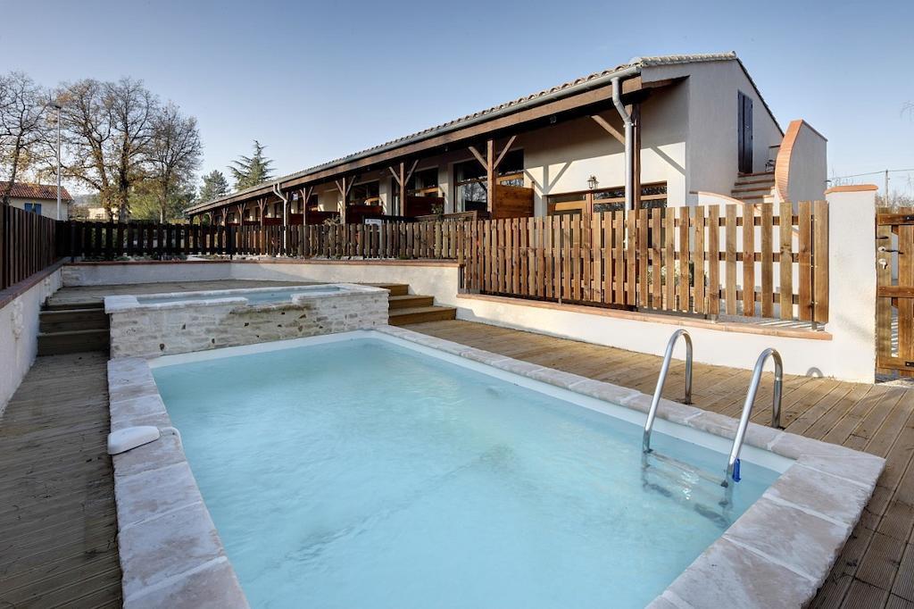 Hotel Restaurant Chez Pito Busque ภายนอก รูปภาพ